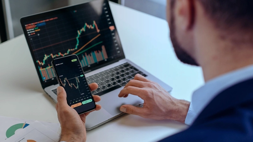 Dashboard di trading IA di Eterno Corevia